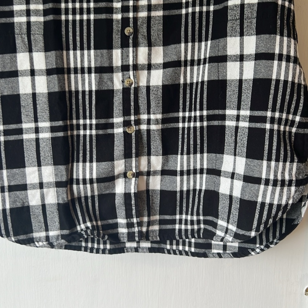 Jach's Girlfriend Plaid Soft Flannel Warm Shirt Black & White w/ Pockets Medium - Picture 6 of 14